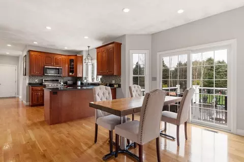 191 Olivia Dr, Northbridge, MA 01534