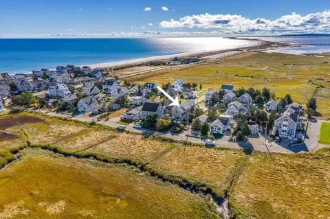 27 Marginal Rd, Duxbury, MA 02332