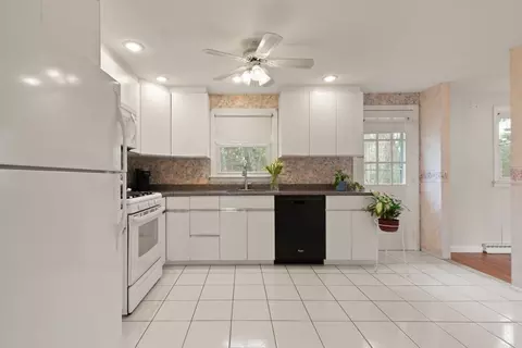 Kitchen - 8 Spring Ln, Sharon, MA 02067 photo 3 of 6