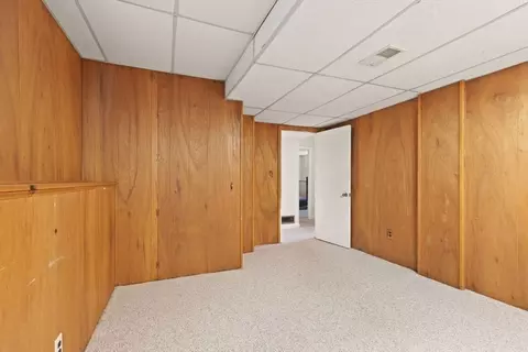 Bedroom - 8 Spring Ln, Sharon, MA 02067 photo 5 of 6