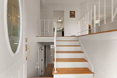 Entry Way - 8 Spring Ln, Sharon, MA 02067 photo 1 of 3