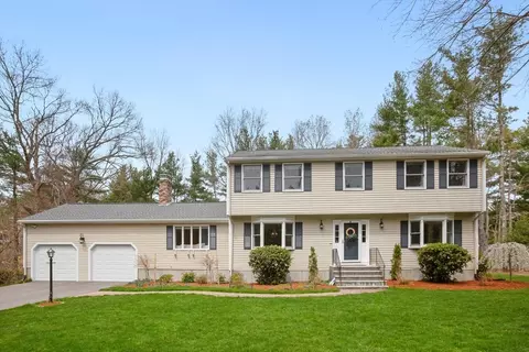 1 Shawnee Rd, Medfield, MA 02052