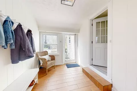 Entry Way - 53 Morse Ave, Dedham, MA 02026 photo 2 of 4