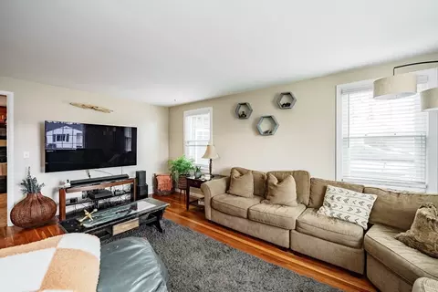 Living - 182 Westbrook Dr, Springfield, MA 01129 photo 5 of 5
