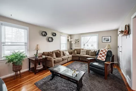 Living - 182 Westbrook Dr, Springfield, MA 01129 photo 1 of 5