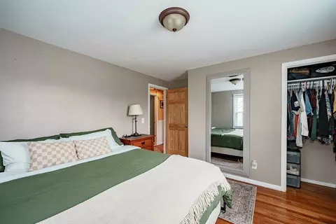 Bedroom - 182 Westbrook Dr, Springfield, MA 01129 photo 4 of 4
