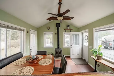 Dining - 182 Westbrook Dr, Springfield, MA 01129 photo 3 of 3
