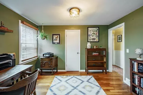 Bedroom - 182 Westbrook Dr, Springfield, MA 01129 photo 1 of 4