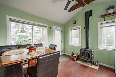 Dining - 182 Westbrook Dr, Springfield, MA 01129 photo 1 of 3