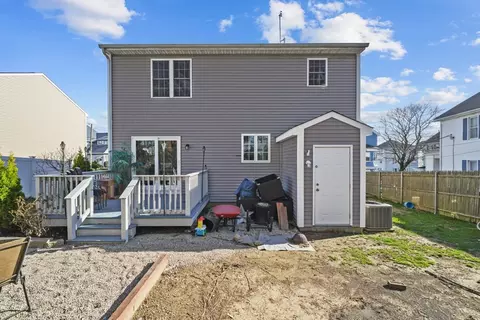 Exterior - 116 Gagnon St, Fall River, MA 02723 photo 7 of 9
