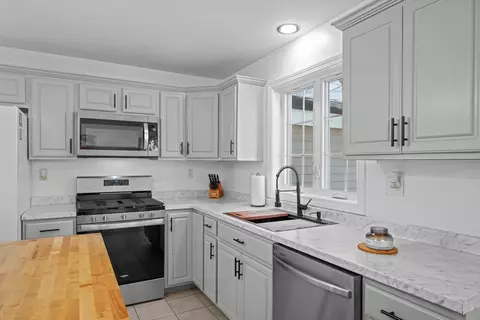 Kitchen - 116 Gagnon St, Fall River, MA 02723 photo 5 of 7