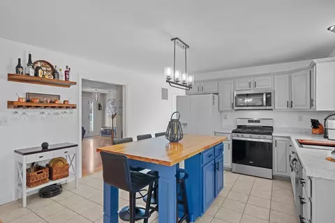 Kitchen - 116 Gagnon St, Fall River, MA 02723 photo 3 of 7