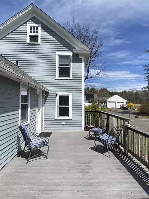 Exterior - 113 Depot Rd, Hatfield, MA 01038 photo 4 of 17