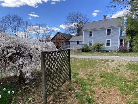 Exterior - 113 Depot Rd, Hatfield, MA 01038 photo 9 of 17