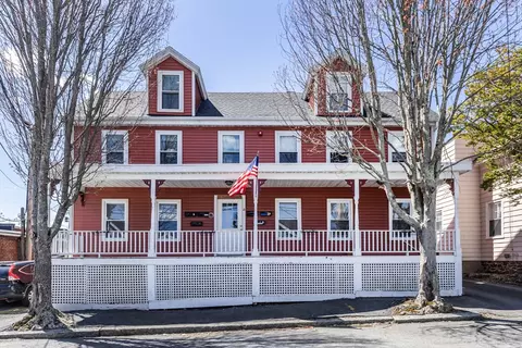21 Hawkes St #4, Marblehead, MA 01945