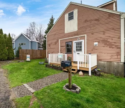 7 Parker St # -R, Rockport, MA 01966