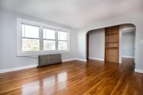 69 Chilmark St, Worcester, MA 01604 photo 8