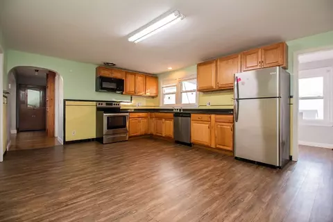 69 Chilmark St, Worcester, MA 01604 photo 6