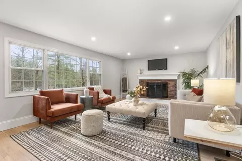 Living - 180 Great Rd, Maynard, MA 01754 photo 3 of 5