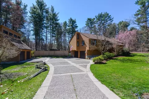 4 Churchill Rd, Norfolk, MA 02056