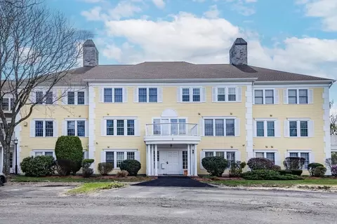 1 Riverview Blvd #2-214, Methuen, MA 01844