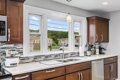 10 Silver Shell Beach Dr, Fairhaven, MA 02719 photo 12