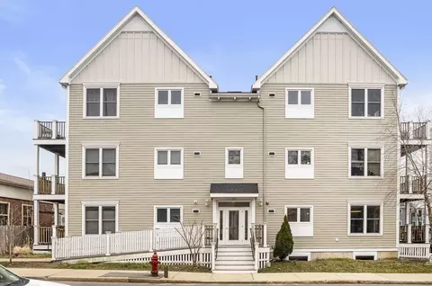 181 Cedar St #1, Somerville, MA 02144