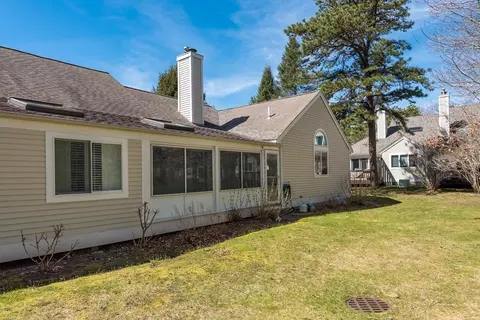 Exterior - 4 Upland Cir #4, Mashpee, MA 02649 photo 3 of 8