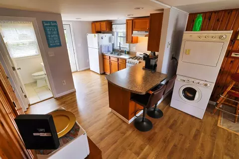 Kitchen - 11 Riverview Ter, Hampton, NH 03842 photo 4 of 6