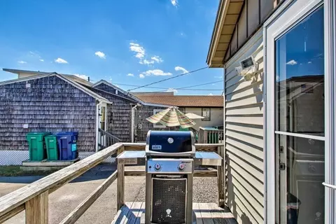 Exterior - 11 Riverview Ter, Hampton, NH 03842 photo 7 of 8