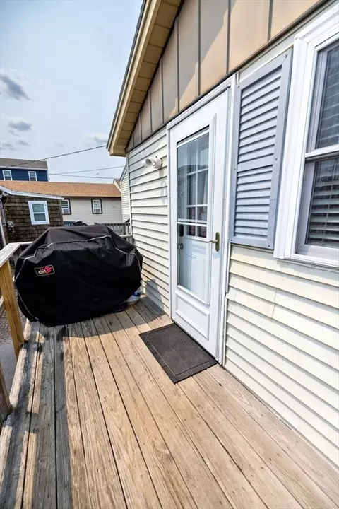 Exterior - 11 Riverview Ter, Hampton, NH 03842 photo 6 of 8