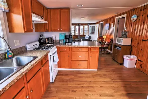 Kitchen - 11 Riverview Ter, Hampton, NH 03842 photo 1 of 6