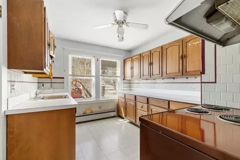 Kitchen - 43 Sohier Rd, Beverly, MA 01915 photo 2 of 5