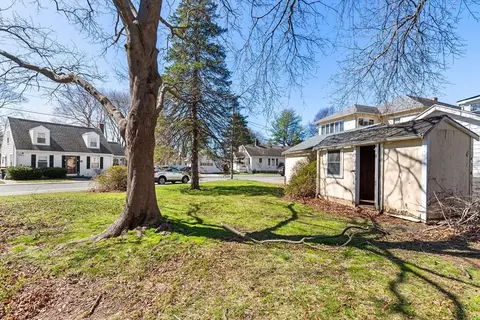 Exterior - 43 Sohier Rd, Beverly, MA 01915 photo 6 of 7