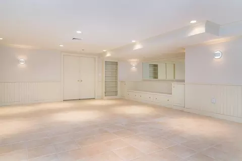 Living - 25 Edgewater Dr, Needham, MA 02492 photo 4 of 4