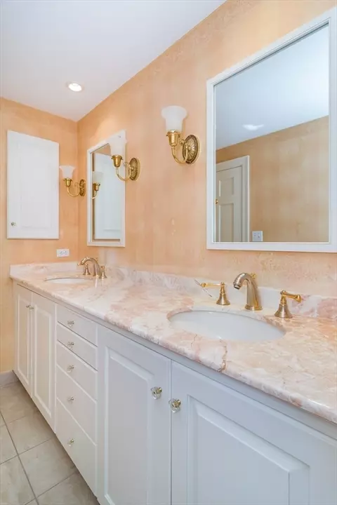 Bath - 25 Edgewater Dr, Needham, MA 02492 photo 1 of 1