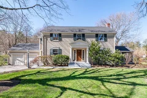 25 Edgewater Dr, Needham, MA 02492