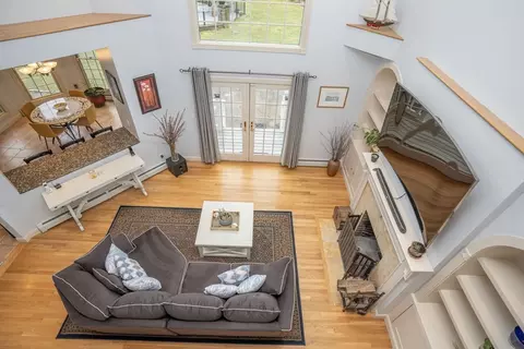 Living - 1560 Copicut Rd, Fall River, MA 02747 photo 6 of 7