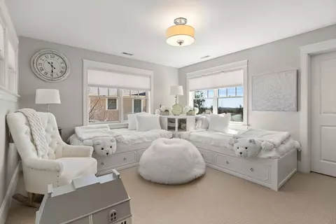 Bedroom - 23 Stonebridge Rd #23, Ipswich, MA 01938 photo 5 of 7