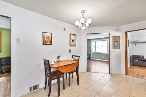Dining - 23 Harold St, Worcester, MA 01604 photo 1 of 1