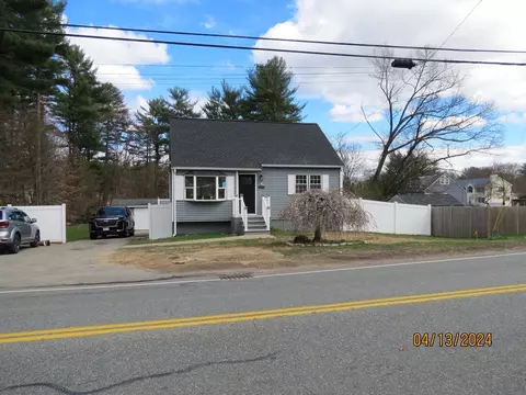 1275 Shawsheen St, Tewksbury, MA 01876