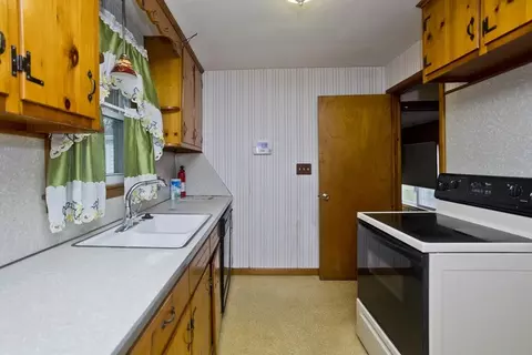 Other - 14 Tumbleweed Rd, Springfield, MA 01109 photo 4 of 14