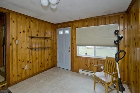 Bedroom - 14 Tumbleweed Rd, Springfield, MA 01109 photo 1 of 3