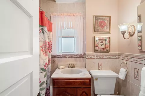 Bath - 91 Bucknam St, Everett, MA 02149 photo 3 of 3