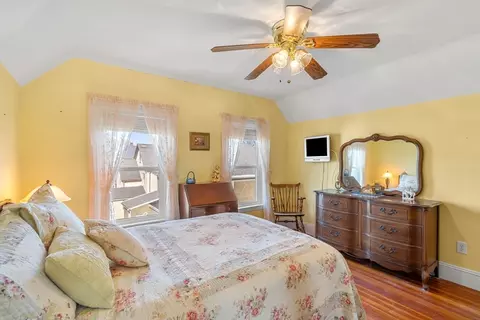 Bedroom - 91 Bucknam St, Everett, MA 02149 photo 4 of 10