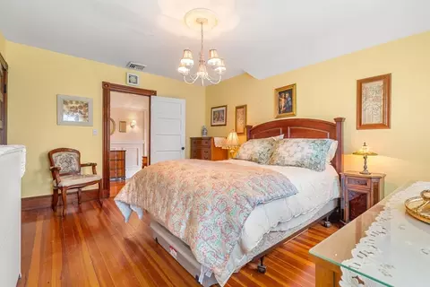 Bedroom - 91 Bucknam St, Everett, MA 02149 photo 6 of 10