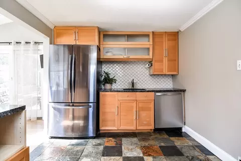 Kitchen - 2 Circular Ave, Natick, MA 01760 photo 3 of 3