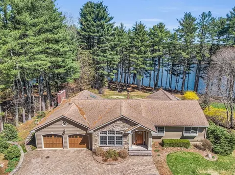 6 Farrwood Dr, Andover, MA 01810