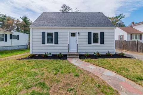 42 Greenwood St, Rockland, MA 02370