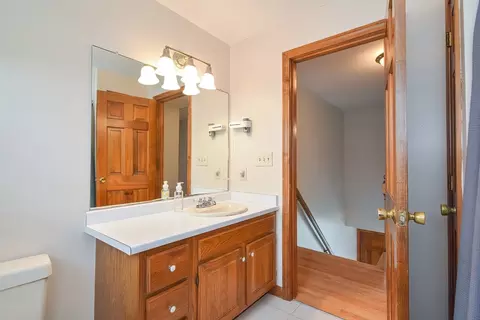 Bath - 21 Ida Rd, Worcester, MA 01604 photo 6 of 7